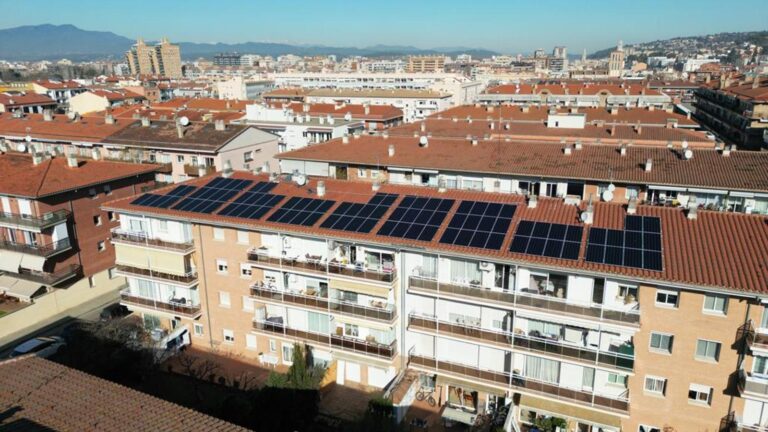 Comunidad energética local impulsada por una comunidad de vecinos
